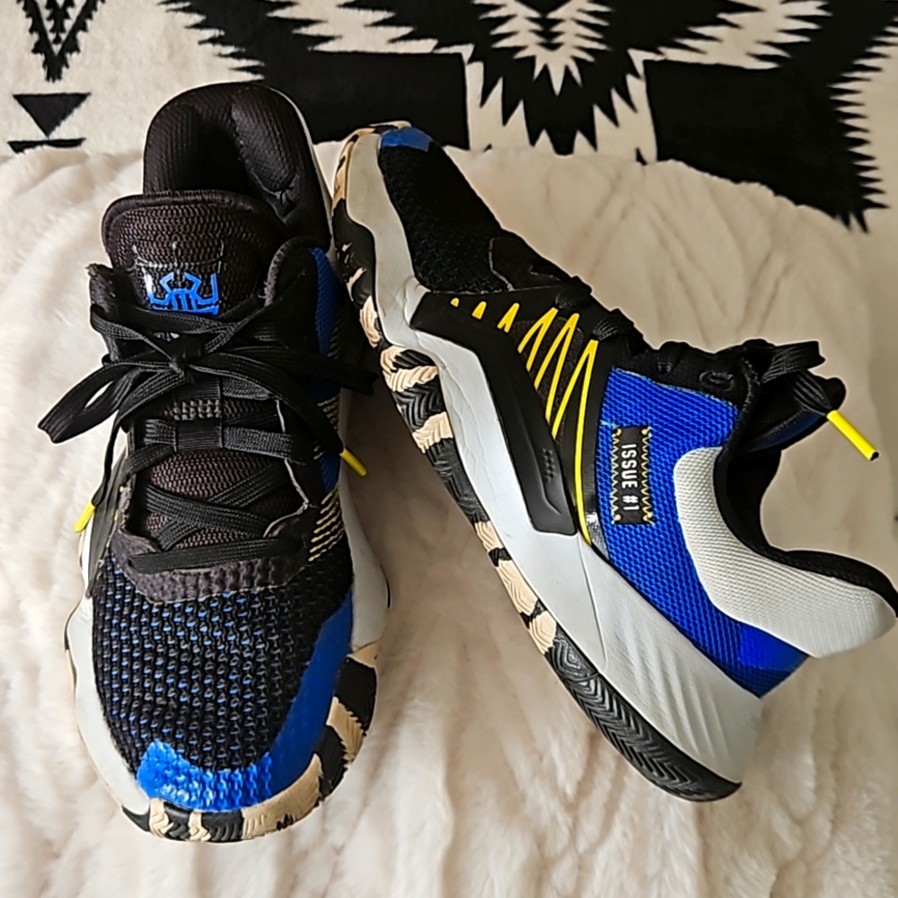 Adidas "Spider" athletic shoe